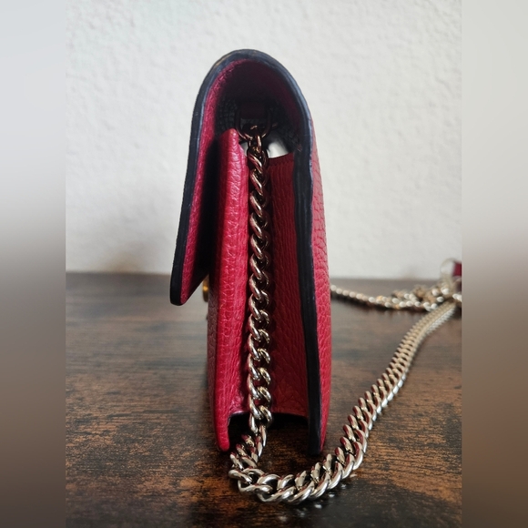 Gucci Interlocking G Chain Wallet Red Leather - Picture 3 of 16